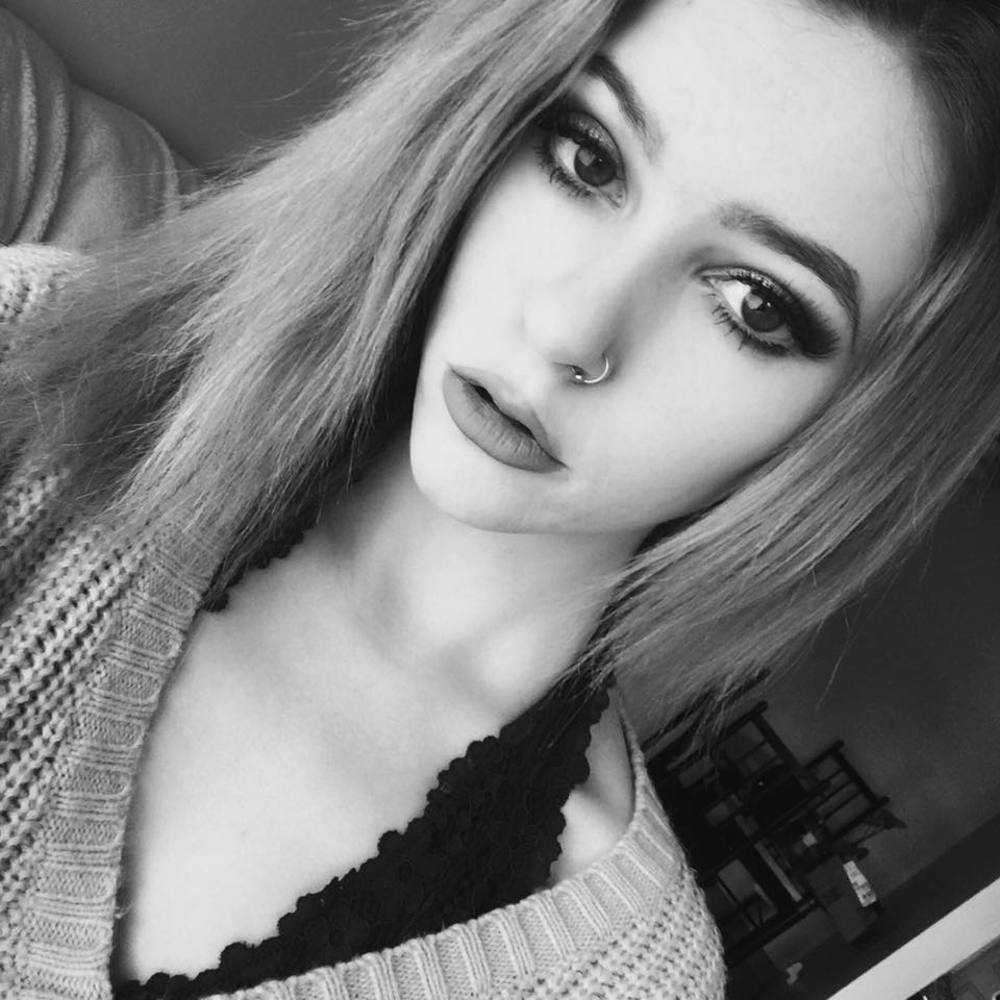 Meet your Posher, Julie